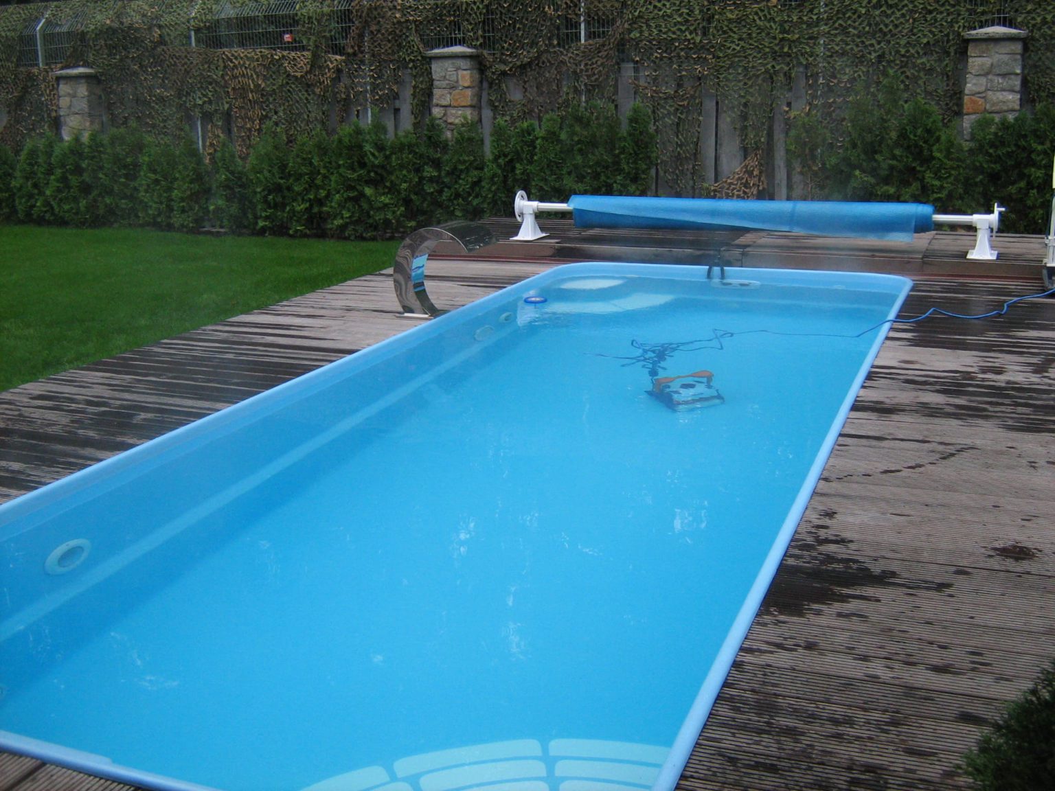 Composite pool